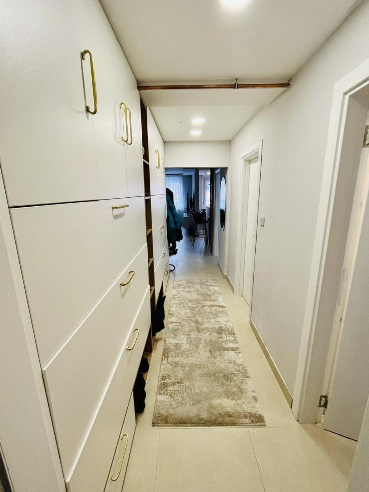 Apartment Stories Free Parking